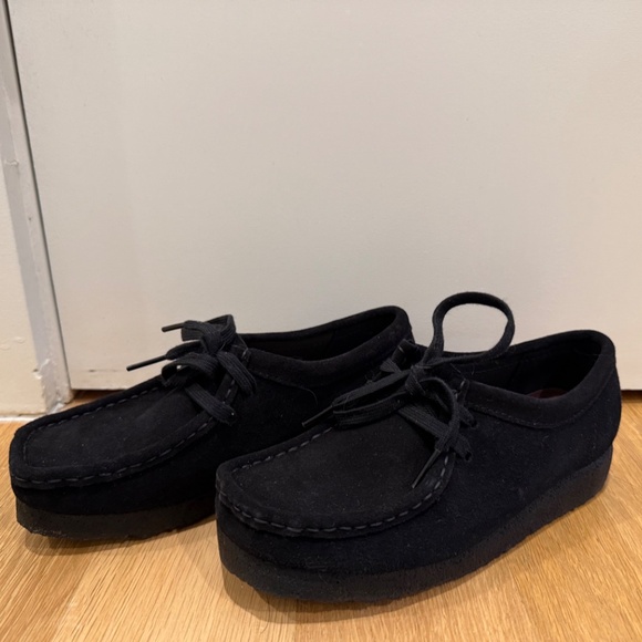 Clarks Wallabee Black Shoes - never worn - Picture 8 of 9
